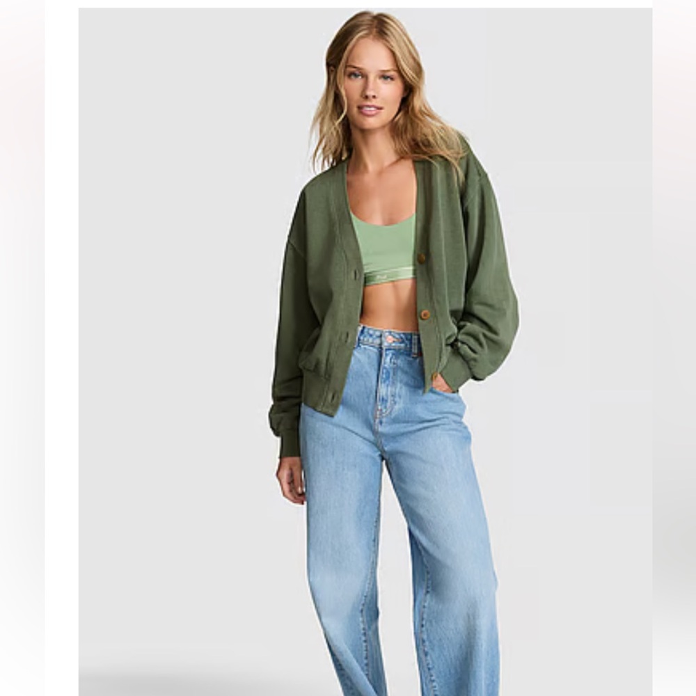 PINK Victoria’s Secret Ivy Fleece Cropped Cardigan